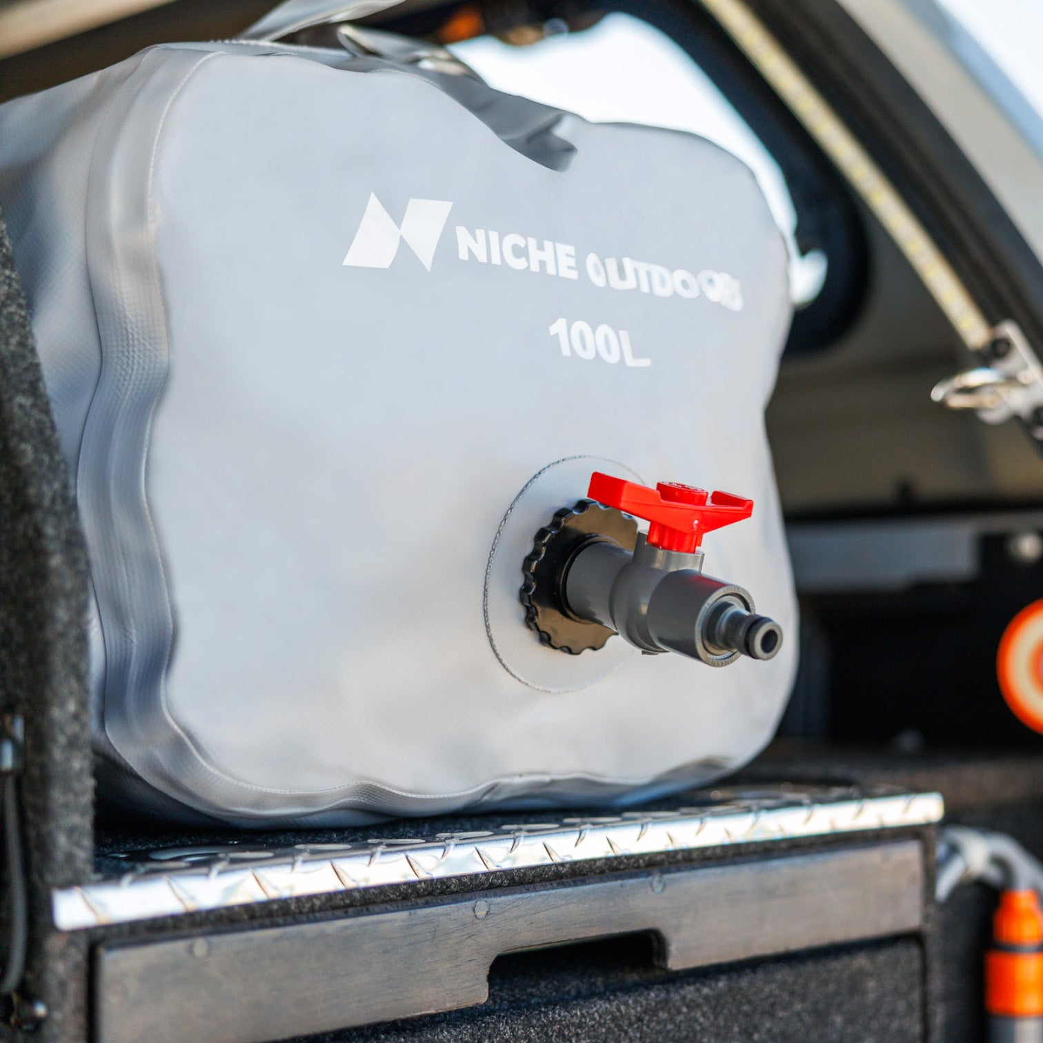 Niche Outdoors 100L Flexible Water Bladder - Wide