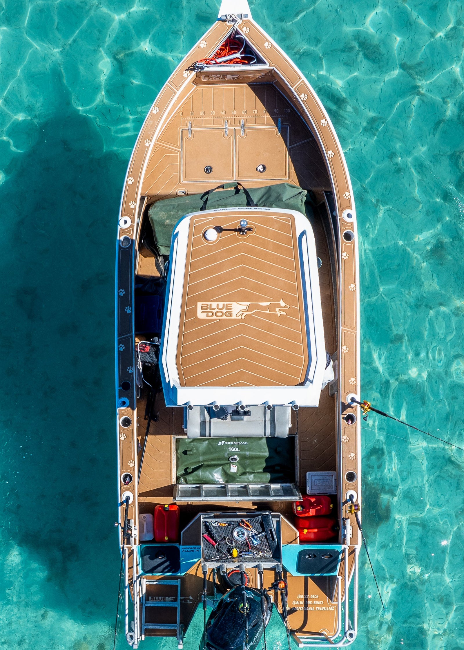 Niche Outdoors Custom Fuel Bladder in boat kill tank